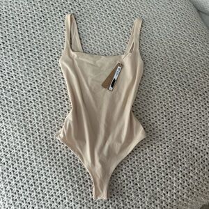 SKIMS Square Neck Bodysuit in Color Sand Women’s Small